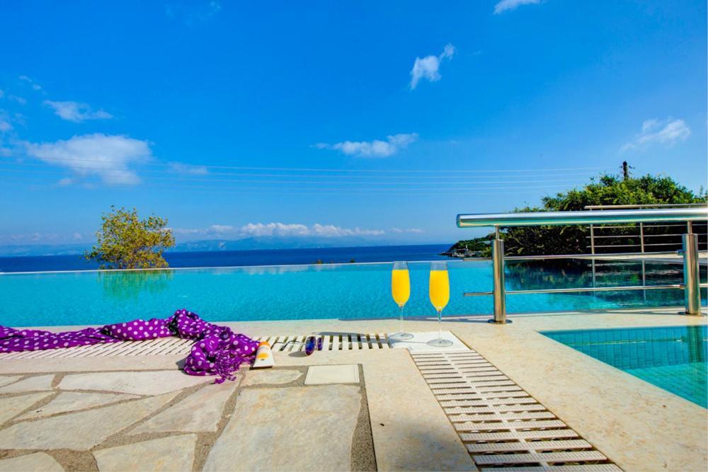 Villa Terra Del Nonno With Sea Views & Pool ไกออส ภายนอก รูปภาพ